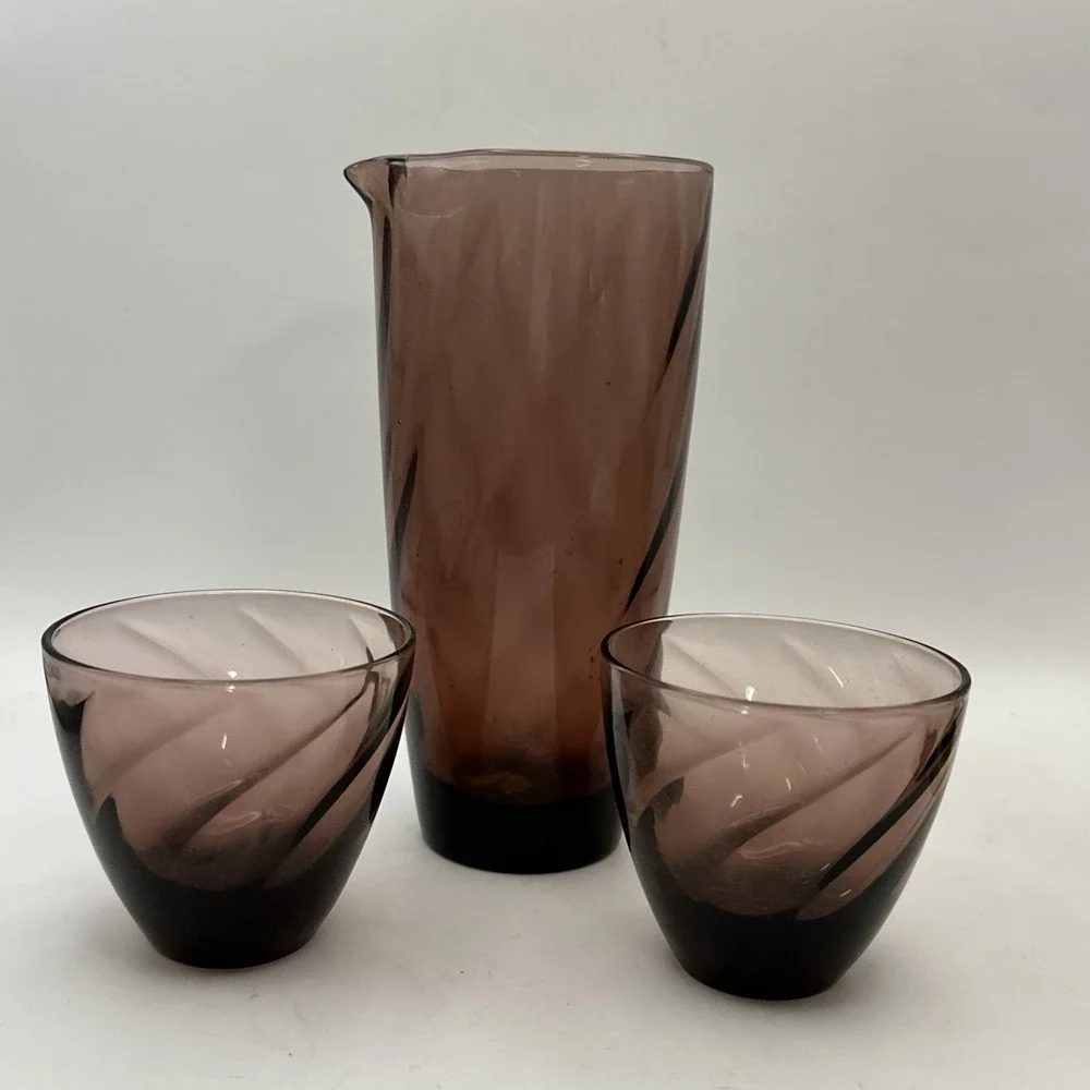 Hazel Atlas Cocktail Juice Pitcher & 2 Glasses Moroccan Amethyst Swirl Vintage